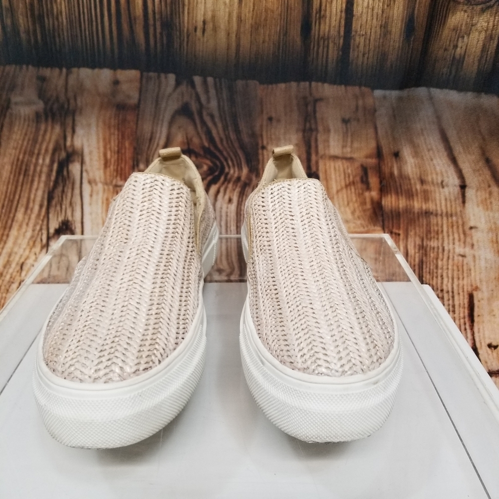 Mia Ela Straw Weave Slip-On Loafers Women Size 7.5 Rubber Bottom Sneakers